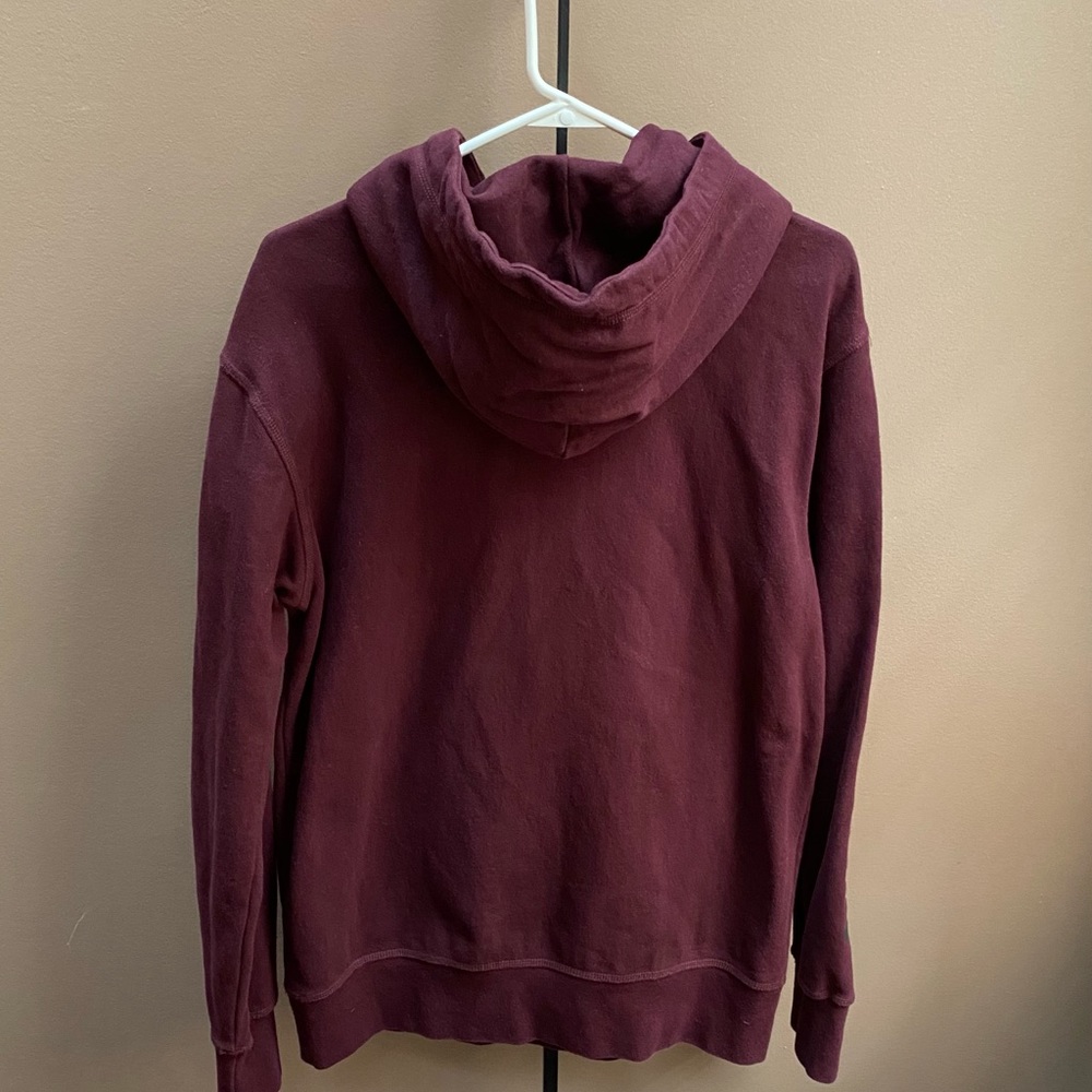 🦅American Eagle Size S🦅
Burgundy/Maroon Hoodie - Picture 7 of 11